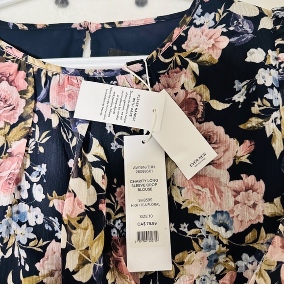 New with tags Ever New long sleeve crop blouse - Picture 3 of 7